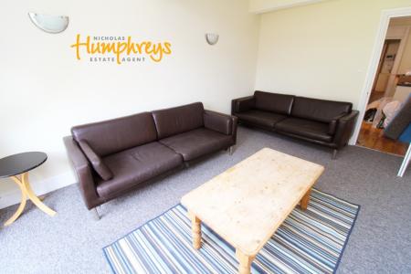 6 bedroom Terraced House to let in Stafford Road, Shirley, Southampton, SO15