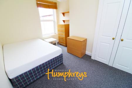 6 bedroom Terraced House to let in Stafford Road, Shirley, Southampton, SO15