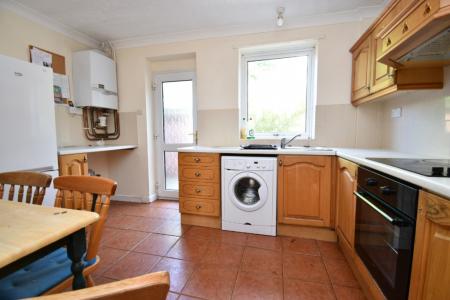 4 bedroom Semi-detached house to let in Cunningham Road, Norwich, NR5