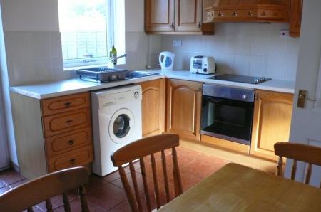 4 bedroom Semi-detached house to let in Cunningham Road, Norwich, NR5