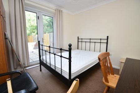 4 bedroom Semi-detached house to let in Cunningham Road, Norwich, NR5