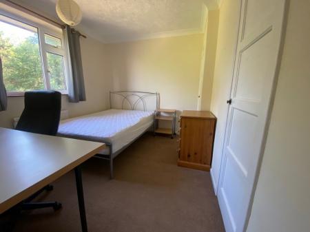 4 bedroom Semi-detached house to let in Cunningham Road, Norwich, NR5