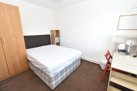 4 bedroom Semi-detached house to let in Darrell Place, Norwich, NR5