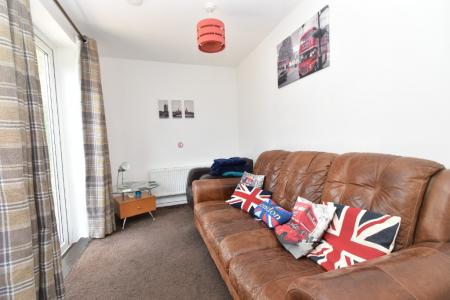 4 bedroom Semi-detached house to let in Darrell Place, Norwich, NR5