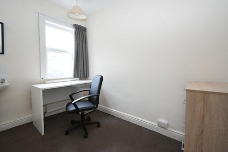 6 bedroom End of terrace house to let in St Stephens Road, Norwich, NR1