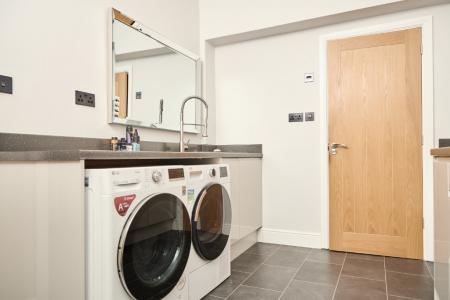 5 bedroom Detached house for sale in Church Green, Norwich, NR7