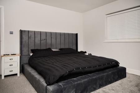 5 bedroom Detached house for sale in Church Green, Norwich, NR7