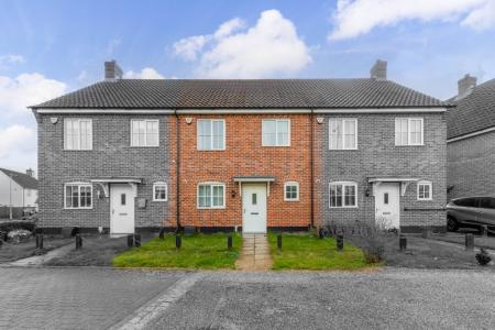 3 bedroom Terraced House for sale in Christopher Way, Norwich, NR12