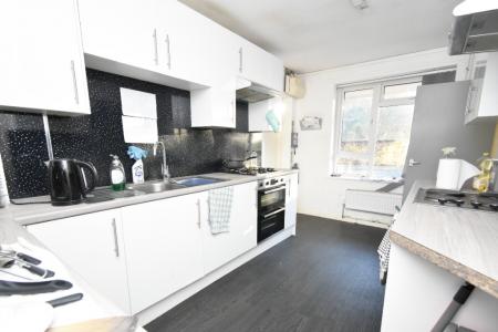 6 bedroom Detached house to let in North Park Avenue, Norwich, NR4