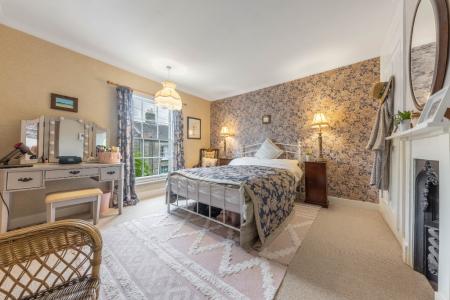 3 bedroom Terraced House for sale in Golden Triangle