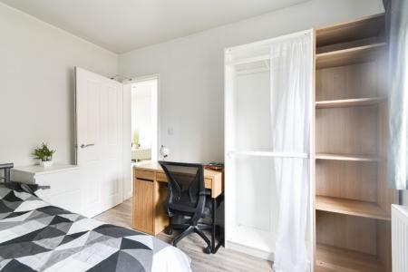 6 bedroom Semi-detached house to let in Savery Close, Norwich, NR5