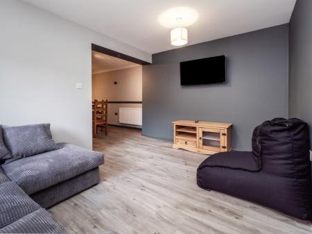 6 bedroom End of terrace house to let in Northfields, Norwich, NR4