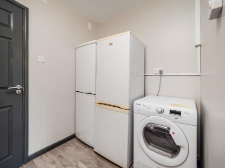 6 bedroom End of terrace house to let in Northfields, Norwich, NR4