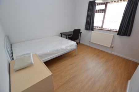 5 bedroom Semi-detached house to let in Freshfield Close, Earlham, Norwich, NR5