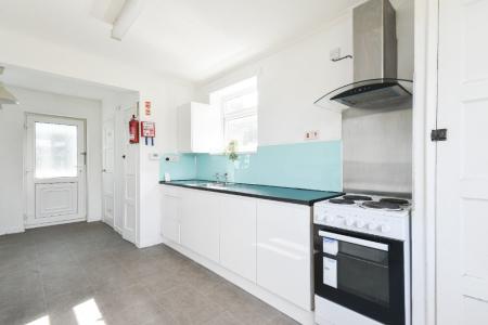 5 bedroom Semi-detached house to let in Peckover Road, Norwich, NR4