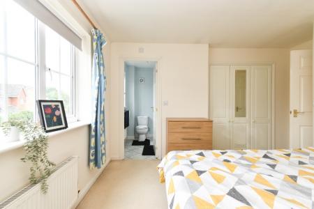 4 bedroom Detached house to let in Bladewater Road, Norwich, NR5