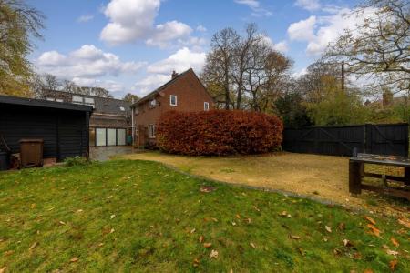 5 bedroom Detached house for sale in Earlham Road, Norwich, NR4