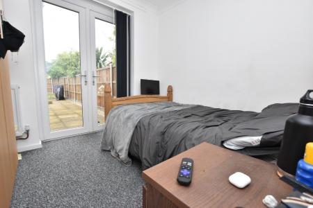 6 bedroom Semi-detached house to let in Cunningham Road, Norwich, NR5