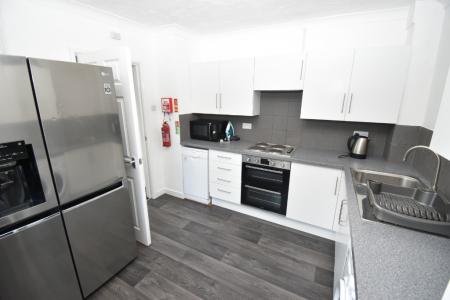 6 bedroom Semi-detached house to let in Edgeworth Road, Norwich, NR5