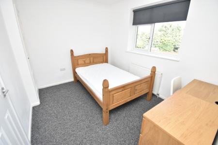 6 bedroom Semi-detached house to let in Edgeworth Road, Norwich, NR5