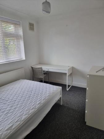 4 bedroom Semi-detached house to let in Robson Road, Norwich, NR5