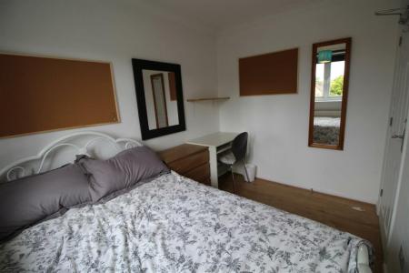 6 bedroom Semi-detached house to let in Winchcomb Road, Norwich, NR2