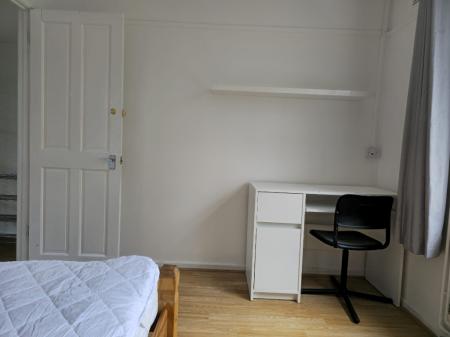 4 bedroom Semi-detached house to let in Wakefield Road, Norwich, NR5