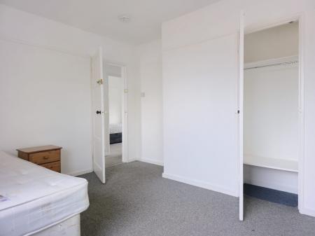 4 bedroom Semi-detached house to let in Wakefield Road, Norwich, NR5