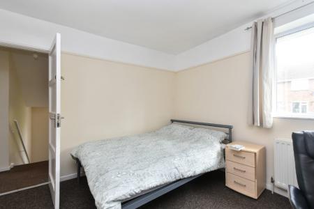 4 bedroom Semi-detached house for sale in Robson Road, Earlham, Norwich, NR5