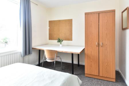 4 bedroom Semi-detached house for sale in Robson Road, Earlham, Norwich, NR5