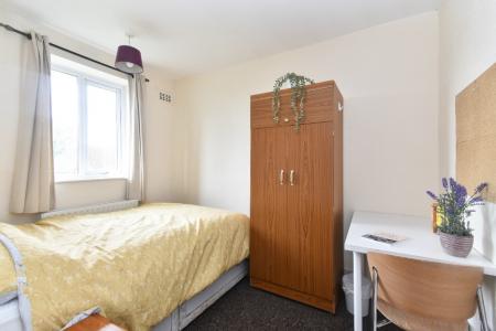 4 bedroom Semi-detached house for sale in Robson Road, Earlham, Norwich, NR5