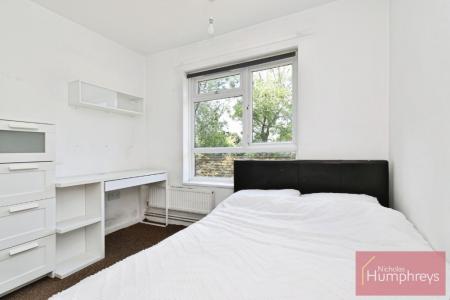 3 bedroom Flat for sale in Russet Grove, Eaton, NR4