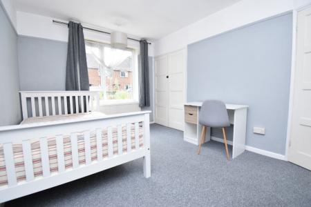 2 bedroom Flat to let in Rolleston Close, Earlham, Norwich, NR5