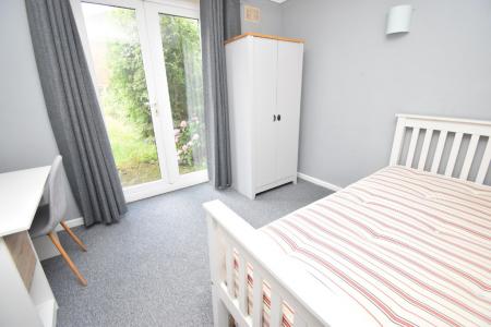 2 bedroom Flat to let in Rolleston Close, Earlham, Norwich, NR5