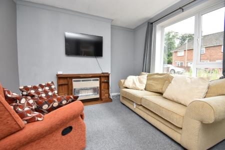 2 bedroom Flat to let in Rolleston Close, Earlham, Norwich, NR5