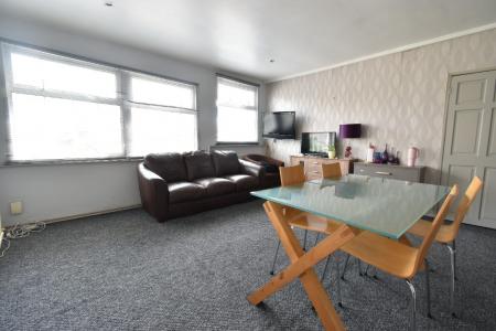 4 bedroom Semi-detached house to let in Friends Road, Norwich, NR5