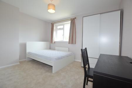 5 bedroom Semi-detached house to let in Edgeworth Road, Earlham, Norwich, NR5