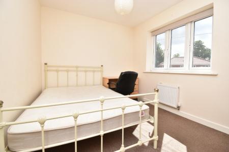 3 bedroom Semi-detached house to let in Filby Close, Norwich, NR5