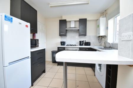3 bedroom Semi-detached house to let in Filby Close, Norwich, NR5
