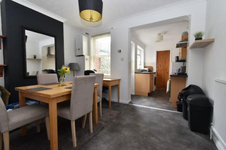 4 bedroom Terraced House to let in Esdelle Street, Norwich, NR3