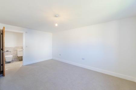 4 bedroom Terraced House to let in Lower Farm Mews, Tittleshall, PE32