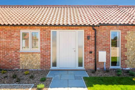 4 bedroom Terraced House to let in Lower Farm Mews, Tittleshall, PE32