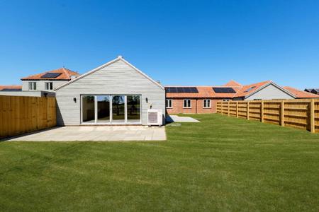 4 bedroom Terraced House to let in Lower Farm Mews, Tittleshall, PE32