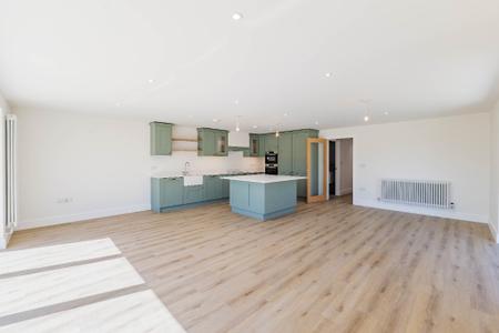 4 bedroom Terraced House to let in Lower Farm Mews, Tittleshall, PE32