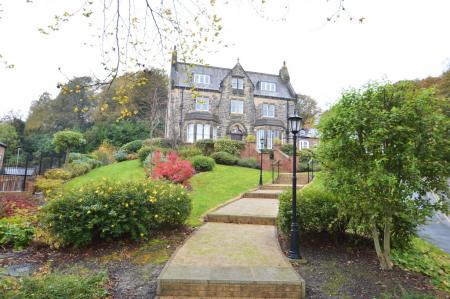 2 bedroom Penthouse for sale in Byland Close, Durham, County Durham, DH1