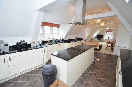 2 bedroom Penthouse for sale in Byland Close, Durham, County Durham, DH1