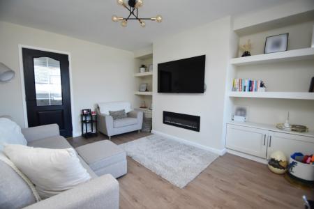 2 bedroom Semi-detached house for sale in Jubilee Crescent, Sherburn Hill, DH6