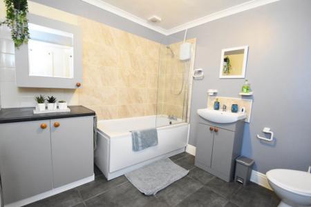 2 bedroom Property to let in High Street South - DH7