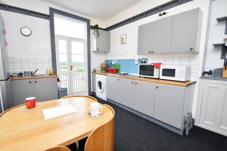 2 bedroom Property to let in High Street South - DH7