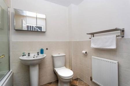 3 bedroom Property to let in Grange Way - DH6